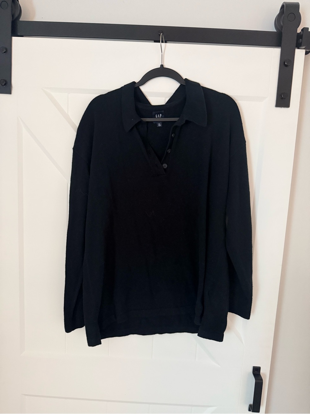 GAP Women’s Maternity Black CashSoft Polo- size XL